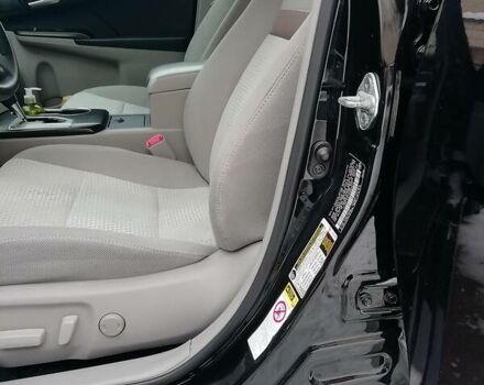 Чорний Тойота Камрі, об'ємом двигуна 2.5 л та пробігом 189 тис. км за 11500 $, фото 14 на Automoto.ua