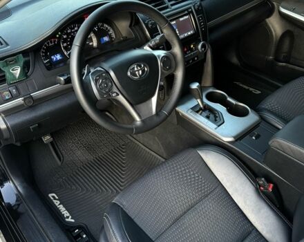 Черный Тойота Камри, объемом двигателя 2.5 л и пробегом 198 тыс. км за 10900 $, фото 13 на Automoto.ua