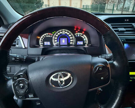 Черный Тойота Камри, объемом двигателя 2.5 л и пробегом 173 тыс. км за 13350 $, фото 2 на Automoto.ua