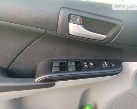 Чорний Тойота Камрі, об'ємом двигуна 2.5 л та пробігом 189 тис. км за 11500 $, фото 12 на Automoto.ua