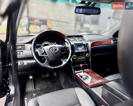 Чорний Тойота Камрі, об'ємом двигуна 2.5 л та пробігом 251 тис. км за 10999 $, фото 41 на Automoto.ua