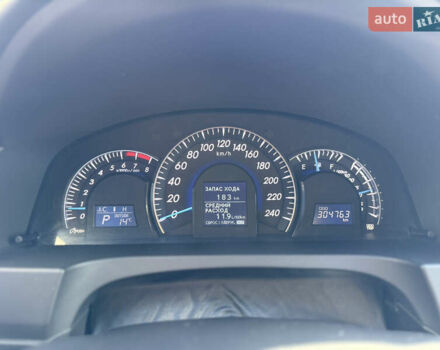 Чорний Тойота Камрі, об'ємом двигуна 2.49 л та пробігом 305 тис. км за 11800 $, фото 15 на Automoto.ua