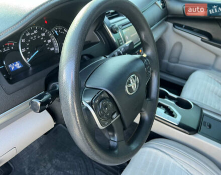 Чорний Тойота Камрі, об'ємом двигуна 2.5 л та пробігом 155 тис. км за 12000 $, фото 8 на Automoto.ua