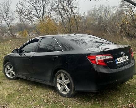 Чорний Тойота Камрі, об'ємом двигуна 2.5 л та пробігом 184 тис. км за 11111 $, фото 2 на Automoto.ua