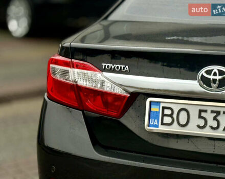 Чорний Тойота Камрі, об'ємом двигуна 2.5 л та пробігом 251 тис. км за 10999 $, фото 35 на Automoto.ua