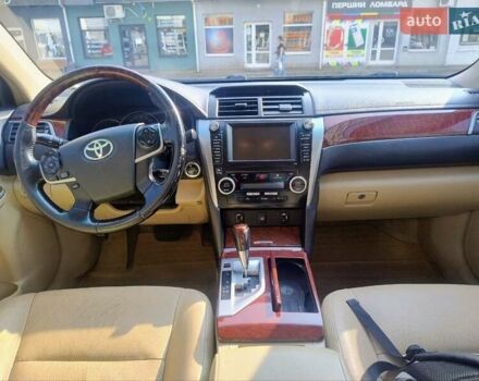 Чорний Тойота Камрі, об'ємом двигуна 3.5 л та пробігом 313 тис. км за 13500 $, фото 17 на Automoto.ua