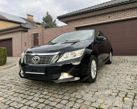 Чорний Тойота Камрі, об'ємом двигуна 2.5 л та пробігом 143 тис. км за 13300 $, фото 2 на Automoto.ua