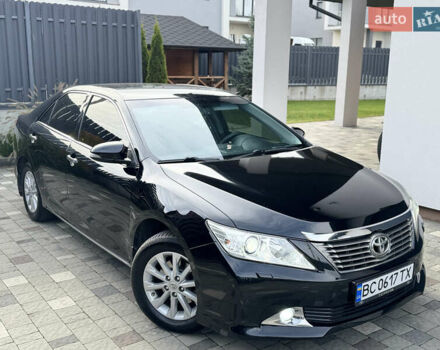 Черный Тойота Камри, объемом двигателя 2.5 л и пробегом 255 тыс. км за 13500 $, фото 5 на Automoto.ua