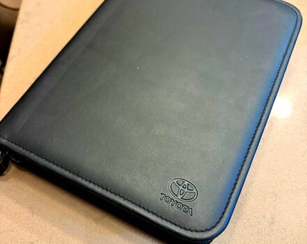 Черный Тойота Камри, объемом двигателя 2.5 л и пробегом 173 тыс. км за 14550 $, фото 5 на Automoto.ua