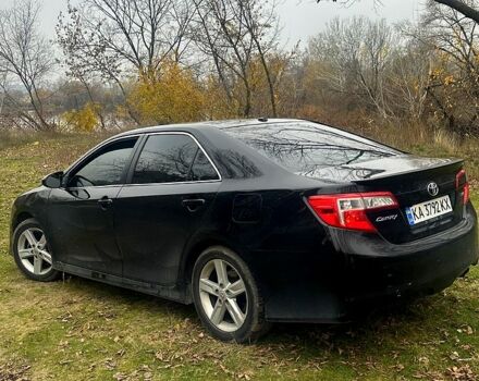 Черный Тойота Камри, объемом двигателя 2.5 л и пробегом 184 тыс. км за 11111 $, фото 2 на Automoto.ua