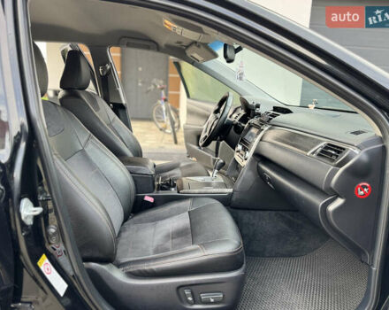 Черный Тойота Камри, объемом двигателя 2.5 л и пробегом 255 тыс. км за 13500 $, фото 28 на Automoto.ua