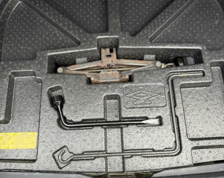 Черный Тойота Камри, объемом двигателя 2.49 л и пробегом 187 тыс. км за 11999 $, фото 28 на Automoto.ua