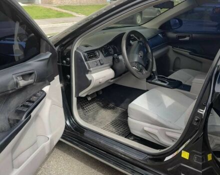 Черный Тойота Камри, объемом двигателя 2.5 л и пробегом 290 тыс. км за 9500 $, фото 14 на Automoto.ua