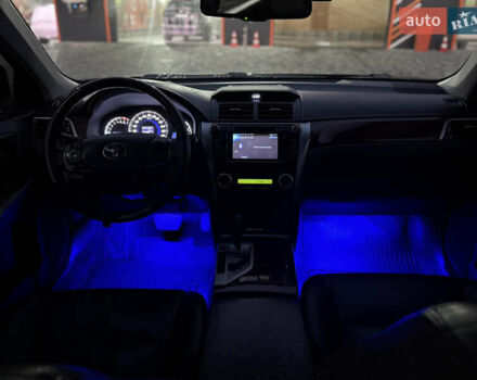 Чорний Тойота Камрі, об'ємом двигуна 2.5 л та пробігом 216 тис. км за 13000 $, фото 10 на Automoto.ua