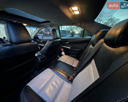 Черный Тойота Камри, объемом двигателя 2.5 л и пробегом 215 тыс. км за 11950 $, фото 28 на Automoto.ua