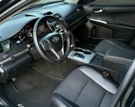 Черный Тойота Камри, объемом двигателя 2.5 л и пробегом 198 тыс. км за 10900 $, фото 14 на Automoto.ua