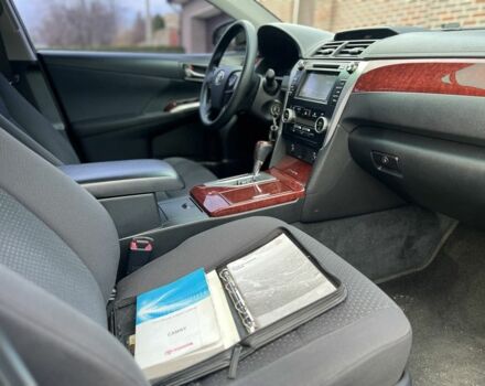 Чорний Тойота Камрі, об'ємом двигуна 2.5 л та пробігом 143 тис. км за 13300 $, фото 21 на Automoto.ua