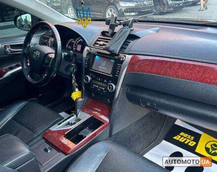 Черный Тойота Камри, объемом двигателя 2.5 л и пробегом 211 тыс. км за 12700 $, фото 16 на Automoto.ua