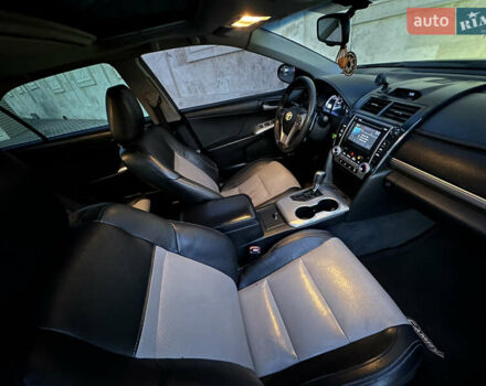 Черный Тойота Камри, объемом двигателя 2.5 л и пробегом 215 тыс. км за 11950 $, фото 32 на Automoto.ua