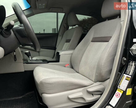 Чорний Тойота Камрі, об'ємом двигуна 2.49 л та пробігом 199 тис. км за 10999 $, фото 31 на Automoto.ua