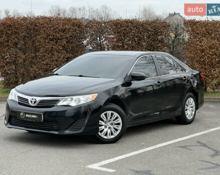 Чорний Тойота Камрі, об'ємом двигуна 2.49 л та пробігом 199 тис. км за 10999 $, фото 8 на Automoto.ua