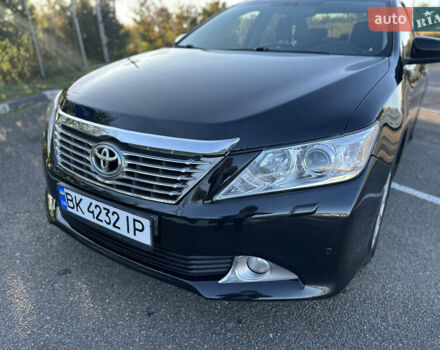 Чорний Тойота Камрі, об'ємом двигуна 2.5 л та пробігом 188 тис. км за 12900 $, фото 3 на Automoto.ua