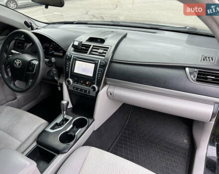 Чорний Тойота Камрі, об'ємом двигуна 2.49 л та пробігом 199 тис. км за 10999 $, фото 51 на Automoto.ua