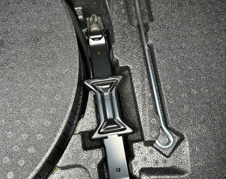 Черный Тойота Камри, объемом двигателя 2.5 л и пробегом 10 тыс. км за 21200 $, фото 31 на Automoto.ua