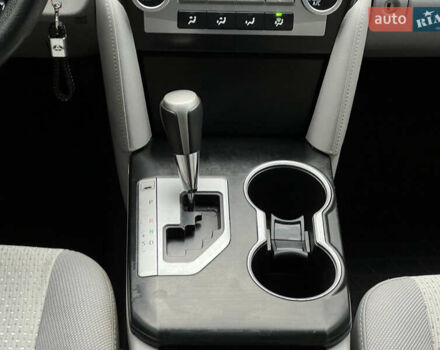 Чорний Тойота Камрі, об'ємом двигуна 2.49 л та пробігом 199 тис. км за 10999 $, фото 39 на Automoto.ua