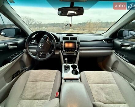Чорний Тойота Камрі, об'ємом двигуна 2.5 л та пробігом 153 тис. км за 12800 $, фото 8 на Automoto.ua