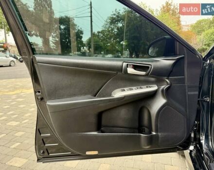 Черный Тойота Камри, объемом двигателя 2.5 л и пробегом 196 тыс. км за 13600 $, фото 33 на Automoto.ua