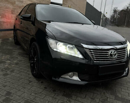 Черный Тойота Камри, объемом двигателя 2.49 л и пробегом 193 тыс. км за 15300 $, фото 2 на Automoto.ua
