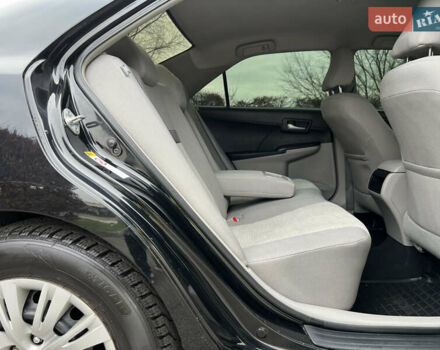 Чорний Тойота Камрі, об'ємом двигуна 2.49 л та пробігом 199 тис. км за 10999 $, фото 45 на Automoto.ua