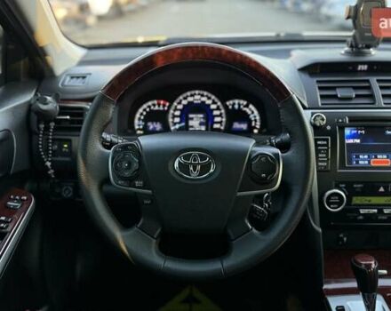 Черный Тойота Камри, объемом двигателя 2.5 л и пробегом 235 тыс. км за 16500 $, фото 25 на Automoto.ua