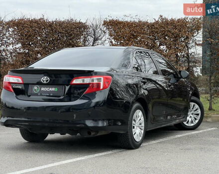 Чорний Тойота Камрі, об'ємом двигуна 2.49 л та пробігом 199 тис. км за 10999 $, фото 20 на Automoto.ua