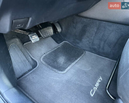 Чорний Тойота Камрі, об'ємом двигуна 2.5 л та пробігом 188 тис. км за 12900 $, фото 44 на Automoto.ua