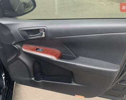 Чорний Тойота Камрі, об'ємом двигуна 2.5 л та пробігом 124 тис. км за 14700 $, фото 8 на Automoto.ua