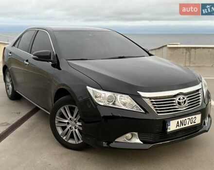Черный Тойота Камри, объемом двигателя 2.49 л и пробегом 200 тыс. км за 10000 $, фото 4 на Automoto.ua