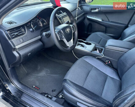 Черный Тойота Камри, объемом двигателя 2.49 л и пробегом 370 тыс. км за 9999 $, фото 11 на Automoto.ua