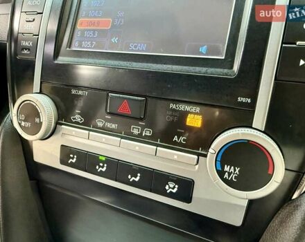 Черный Тойота Камри, объемом двигателя 2.5 л и пробегом 196 тыс. км за 13600 $, фото 47 на Automoto.ua