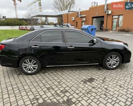 Черный Тойота Камри, объемом двигателя 2.49 л и пробегом 200 тыс. км за 10000 $, фото 26 на Automoto.ua