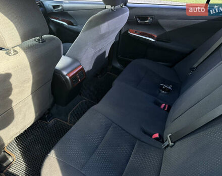 Черный Тойота Камри, объемом двигателя 2.5 л и пробегом 175 тыс. км за 9850 $, фото 16 на Automoto.ua