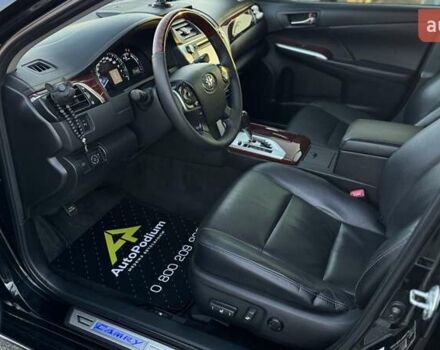 Черный Тойота Камри, объемом двигателя 2.5 л и пробегом 235 тыс. км за 16500 $, фото 14 на Automoto.ua