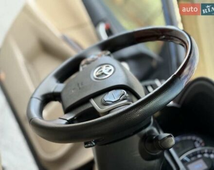 Чорний Тойота Камрі, об'ємом двигуна 2.49 л та пробігом 185 тис. км за 12000 $, фото 35 на Automoto.ua