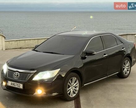 Черный Тойота Камри, объемом двигателя 2.49 л и пробегом 200 тыс. км за 10000 $, фото 3 на Automoto.ua
