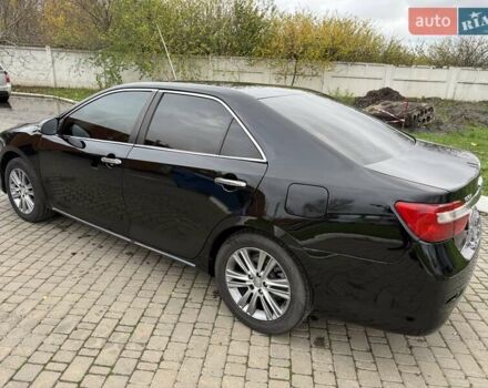 Черный Тойота Камри, объемом двигателя 2.49 л и пробегом 200 тыс. км за 10000 $, фото 23 на Automoto.ua