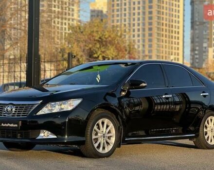 Черный Тойота Камри, объемом двигателя 2.5 л и пробегом 235 тыс. км за 16500 $, фото 2 на Automoto.ua