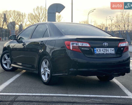 Черный Тойота Камри, объемом двигателя 2.5 л и пробегом 280 тыс. км за 12500 $, фото 19 на Automoto.ua