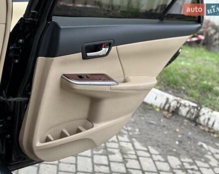 Черный Тойота Камри, объемом двигателя 2.49 л и пробегом 200 тыс. км за 10000 $, фото 52 на Automoto.ua