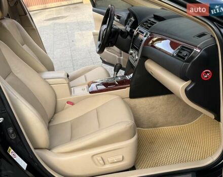 Чорний Тойота Камрі, об'ємом двигуна 2.49 л та пробігом 185 тис. км за 12000 $, фото 36 на Automoto.ua